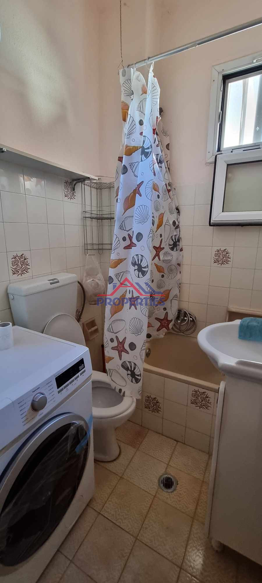 1601